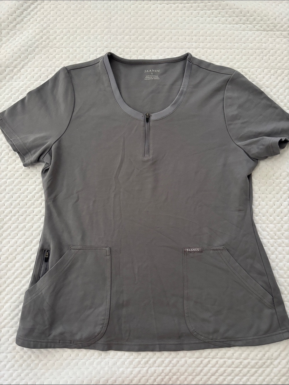 Jaanuu Utility Half Zip Scoop Neck Graphite Gray Scrub Top Size Large